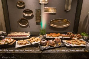 Wunderbrunch in der Wunderkammer des Renaissance Hotel Wien
