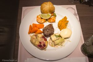 Wunderbrunch in der Wunderkammer des Renaissance Hotel Wien