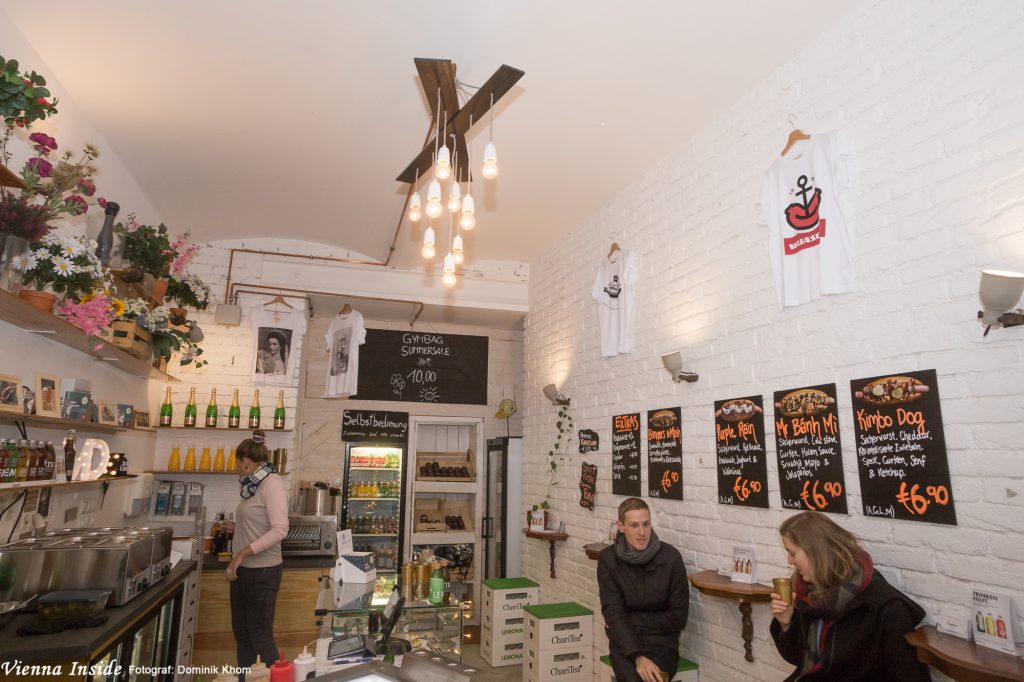 Kimbo Dogs - Pop Up Store