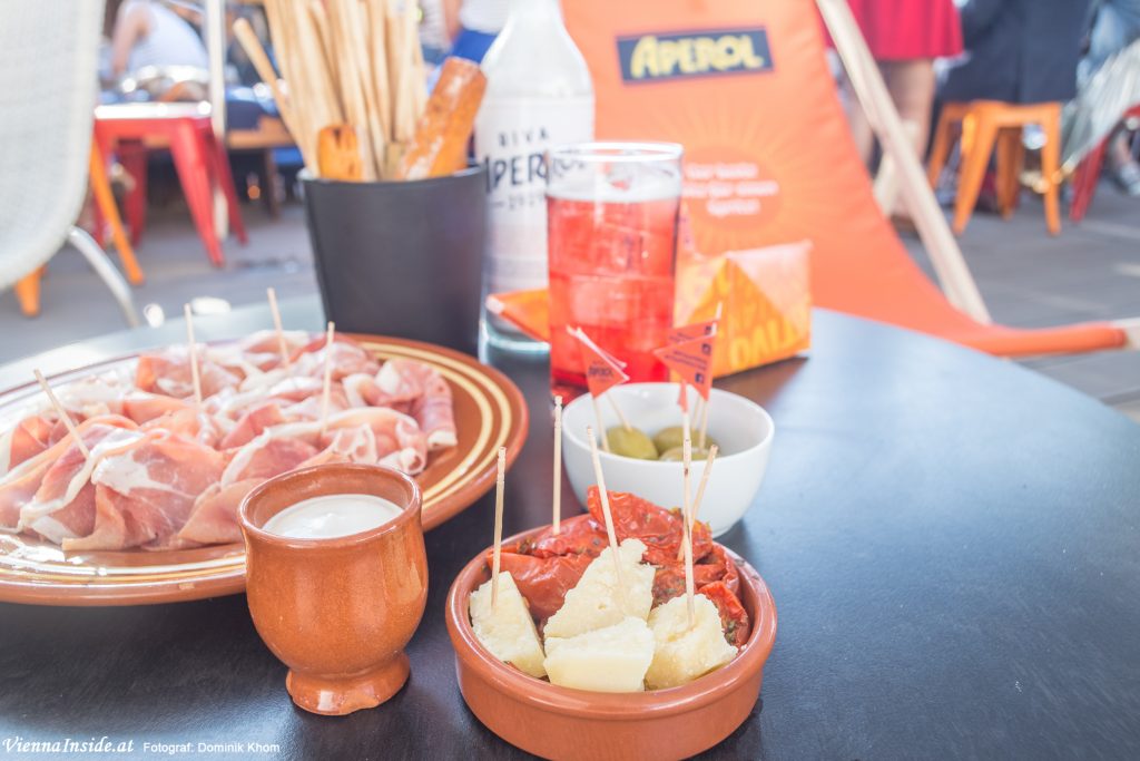 Aperol Bar RIVA Rathausplatz