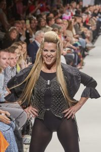 Evelyn Rillé - The Black Show - MQ Vienna Fashion Week - Closing Show