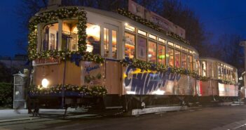 Die Manner Advent-Straßenbahn ist zurück am Ring!